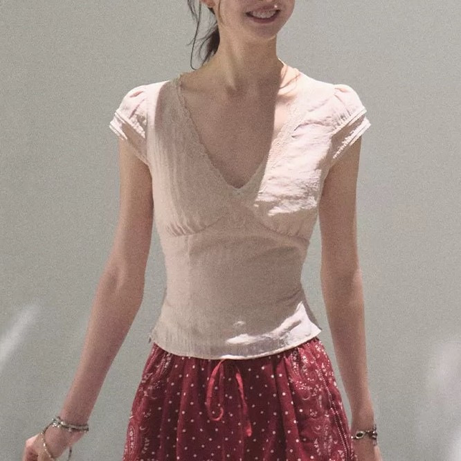 / "Fragrant Breathing" Laiser double-layer lace collar strap versatile age-reducing top - Image 5