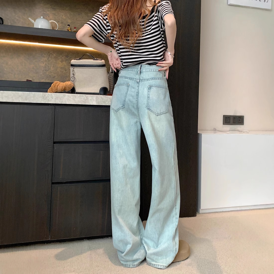 Real photos of summer loose and slim light color versatile jeans high-waisted wide-leg trousers - Image 4