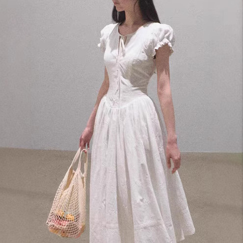 / "When Falling in Love" All-Cotton French Slimming Waist Embroidery Coffee Break Vacation Dress Skirt - Image 3