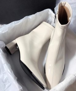 French retro style thick heel short boots for women in autumn and winter wear niche design sense Martin boots for women