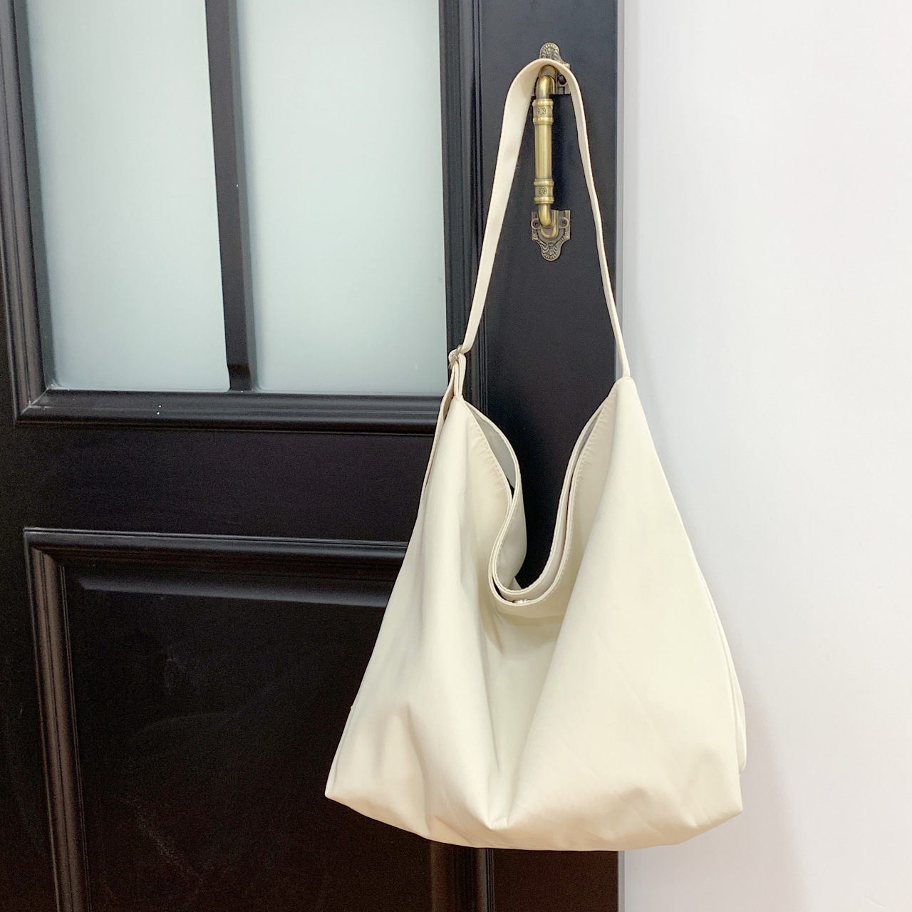 College students' class cloth bags trendy and versatile shoulder bags for women's big bag texture tote bags - Image 7