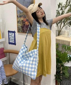 Large capacity Japanese fresh plaid canvas bag simple student class bag girl versatile one-shoulder crossbody bag
