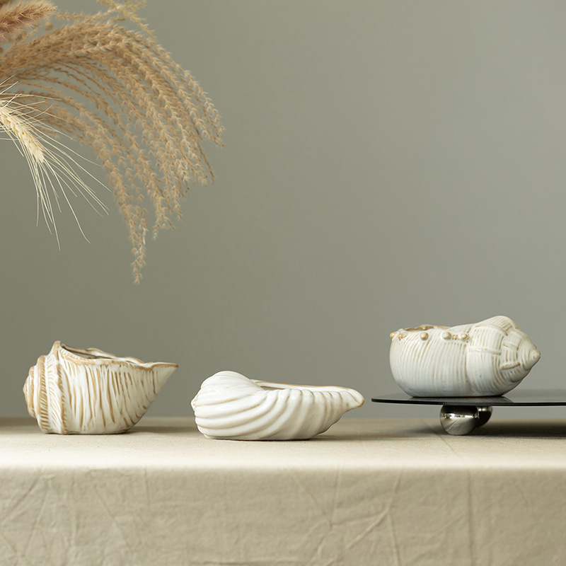 Ceramics, high-end and high-end home decoration crafts, conch candlestick ornaments - Image 2