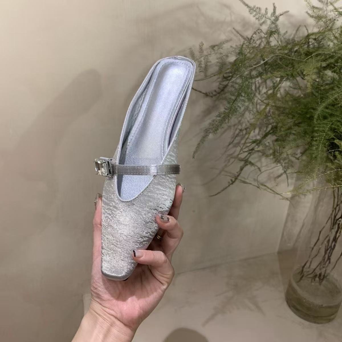 Spring and summer women's shoes fashionable satin rhinestone square-toe slippers for women flat heel bag half-slippers for women - Image 8