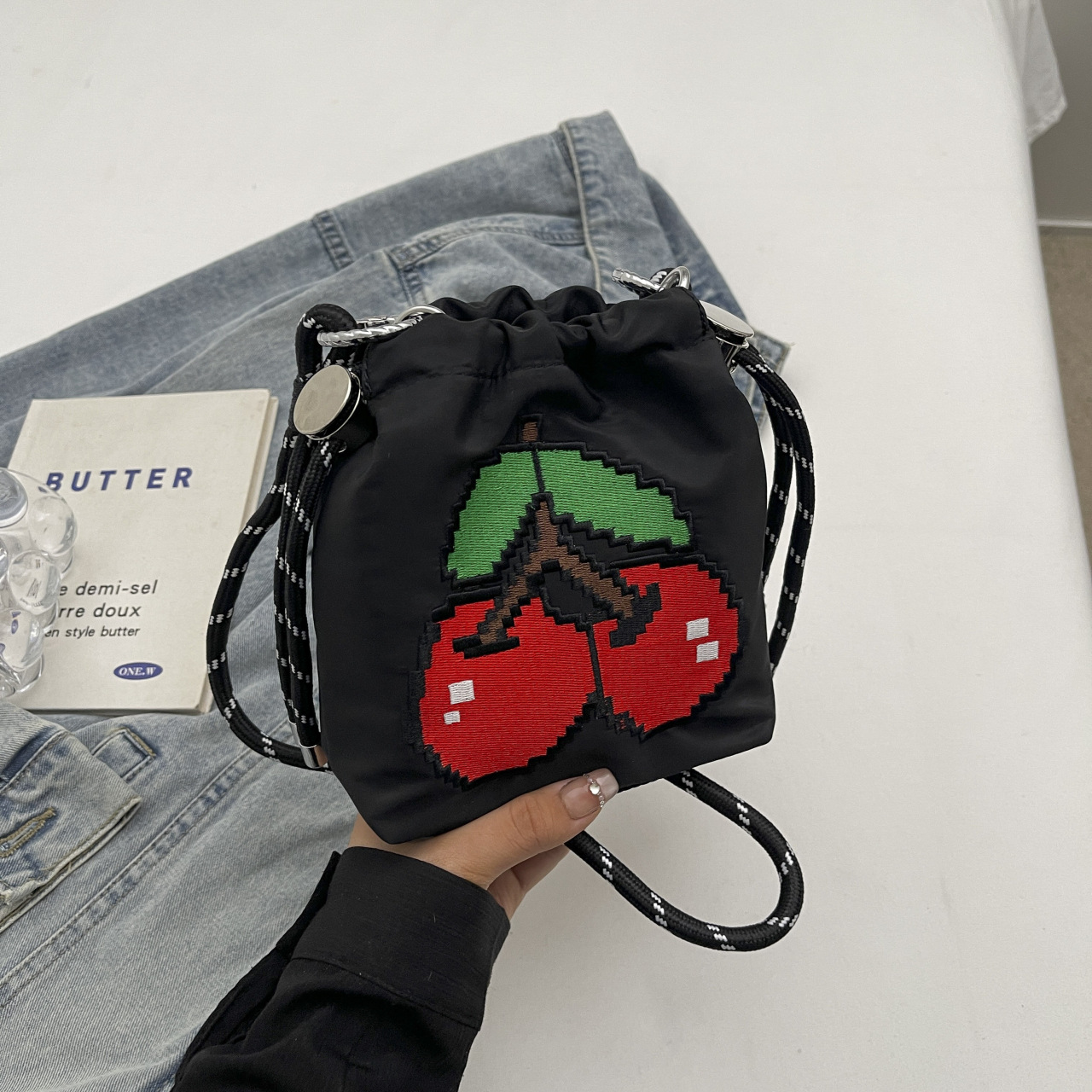 Contrasting color versatile cloth bag women's crossbody bag summer super popular niche embroidery bucket bag - Image 8