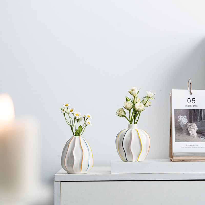 Style hand-painted striped ceramic small vase fresh and simple flower arrangement high-end home decoration - Image 2