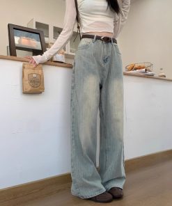 Real photo of fine lines retro washing jeans for women in spring high waist wide-leg pants