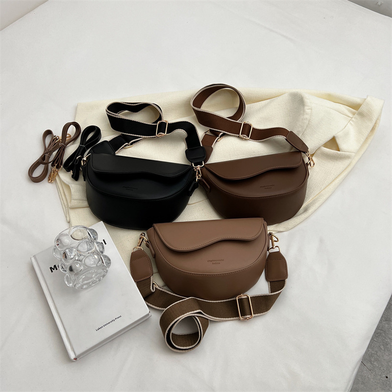 Niche bag women's fashionable high-end one-shoulder crossbody bag retro underarm saddle bag - Image 2