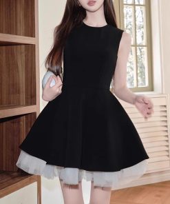 /Contrast color mesh splicing sleeveless French Hepburn dress with temperament waist-hugging fluffy skirt ballet skirt