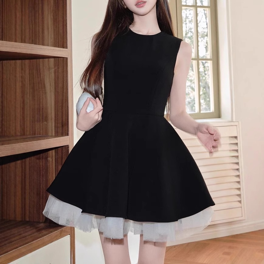 /Contrast color mesh splicing sleeveless French Hepburn dress with temperament waist-hugging fluffy skirt ballet skirt