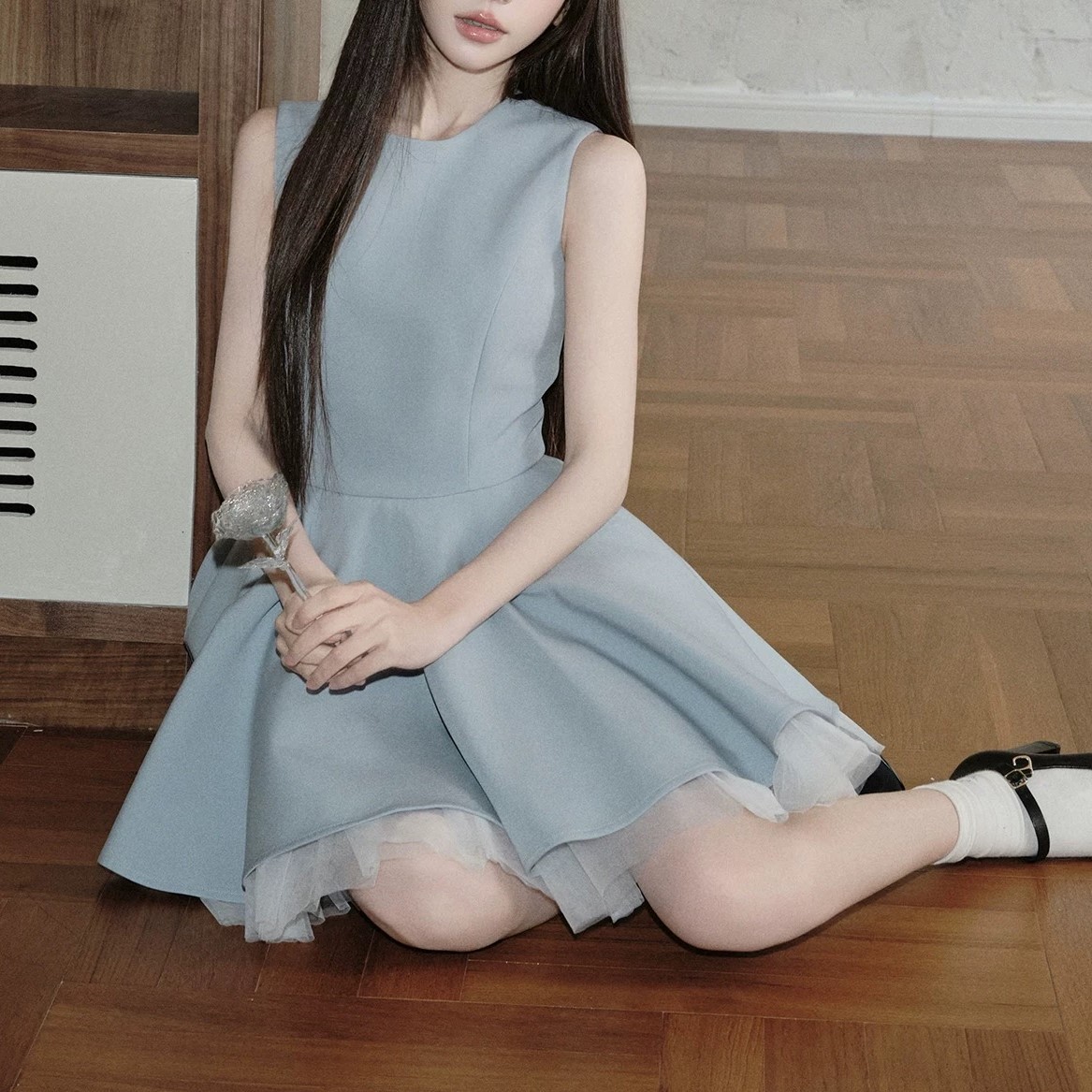 /Contrast color mesh splicing sleeveless French Hepburn dress with temperament waist-hugging fluffy skirt ballet skirt - Image 3