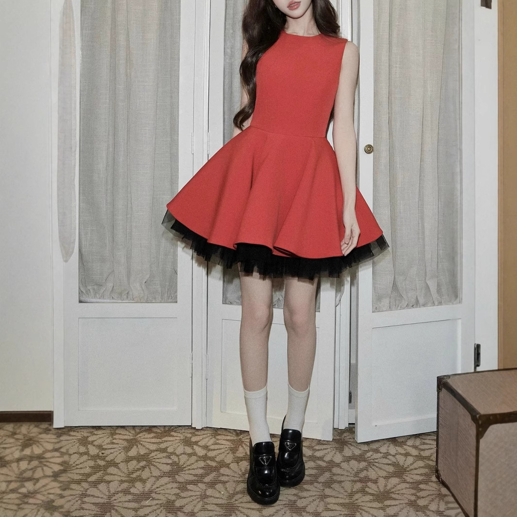 /Contrast color mesh splicing sleeveless French Hepburn dress with temperament waist-hugging fluffy skirt ballet skirt - Image 5