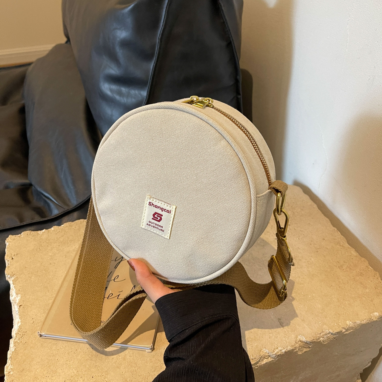 Women's canvas round bag one-shoulder crossbody bag fashionable and fashionable cute retro fashionable versatile round bag - Image 7