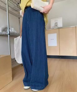 Real shot of loose and slim high waist versatile floor striped jeans for women casual and fashionable floor trousers