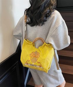 Embroidered shopping bags Nylon cloth flower portable niche fashion shopping bags