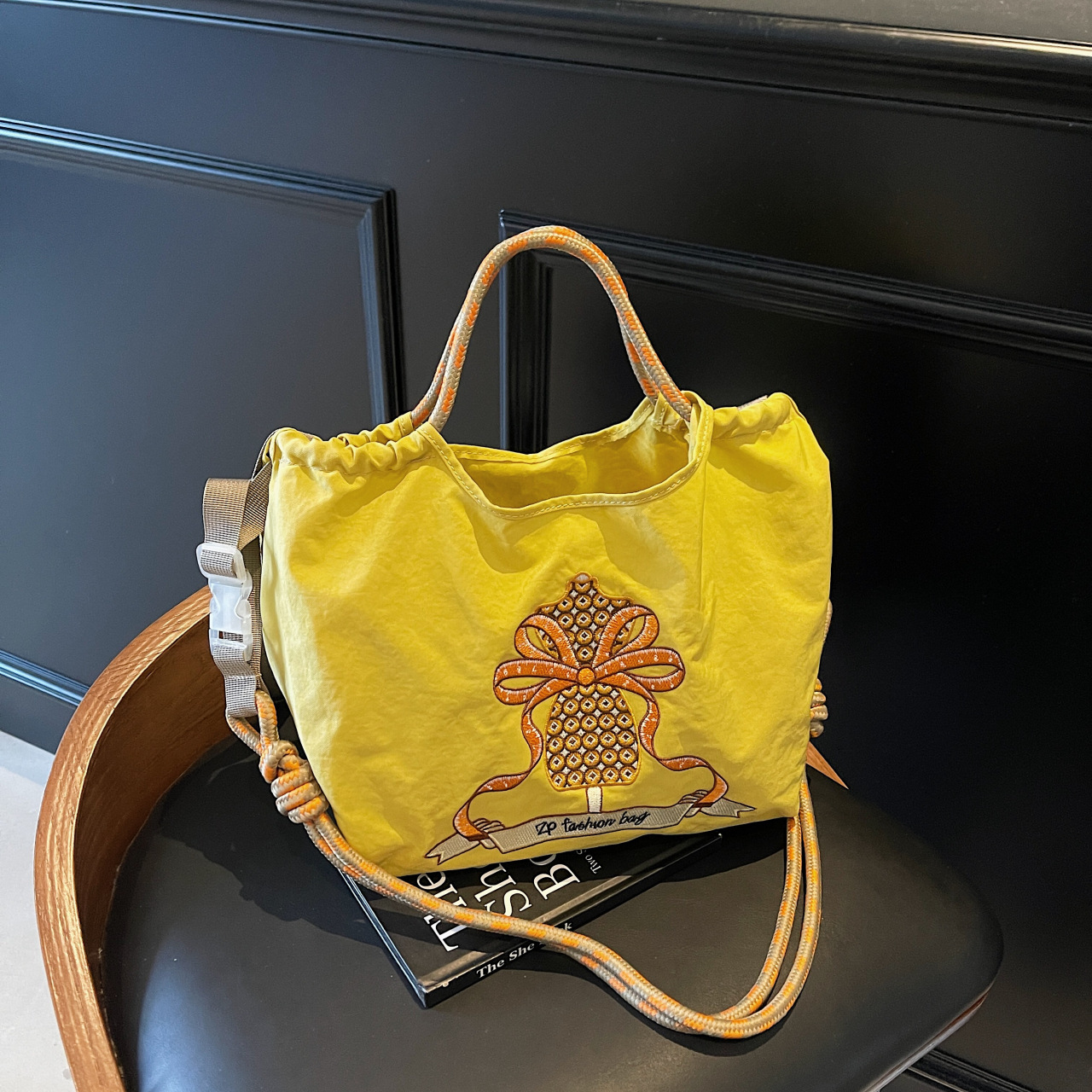 Embroidered shopping bags Nylon cloth flower portable niche fashion shopping bags - Image 13