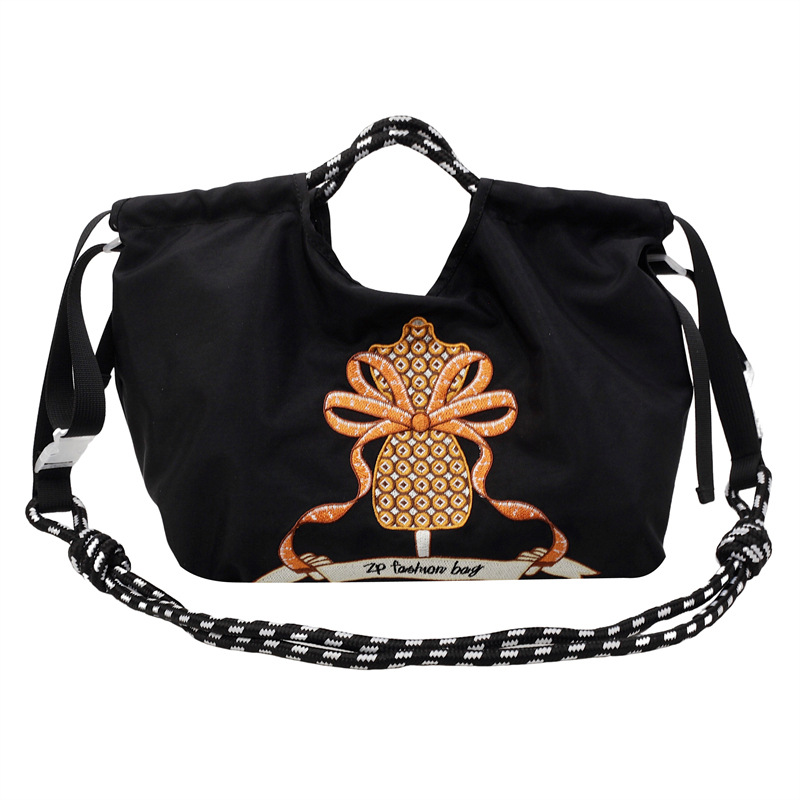 Embroidered shopping bags Nylon cloth flower portable niche fashion shopping bags - Image 5