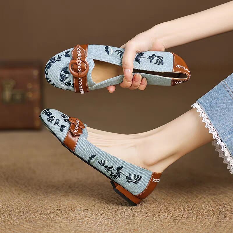 Soft leather version ~Embroidered retro round toe light mouth single shoes for women color combination simple casual embroidery low heel shoes - Image 3