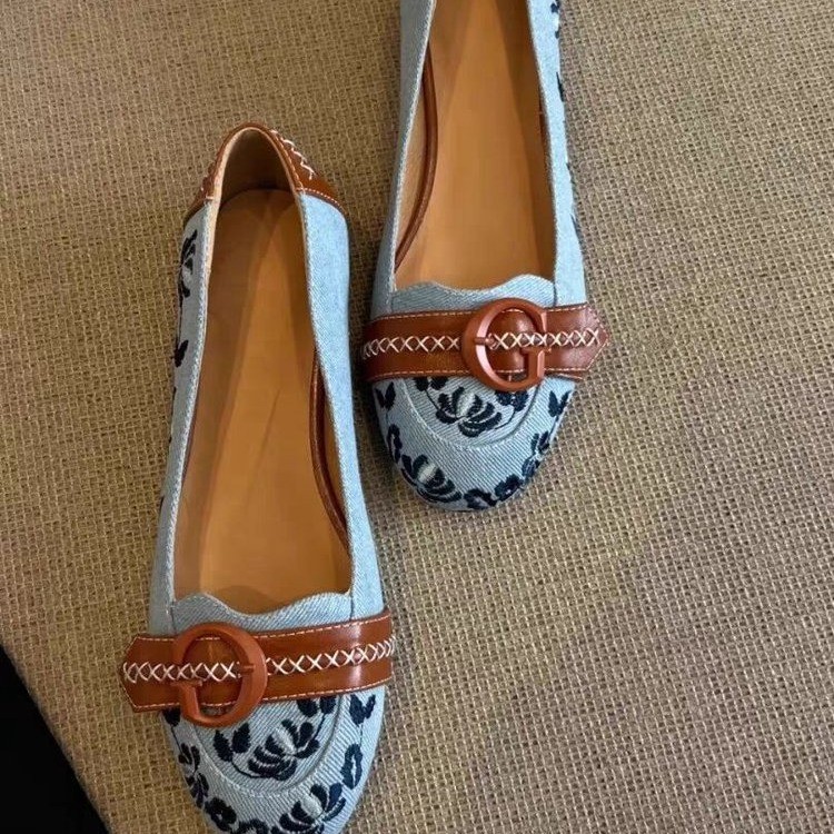 Soft leather version ~Embroidered retro round toe light mouth single shoes for women color combination simple casual embroidery low heel shoes - Image 4