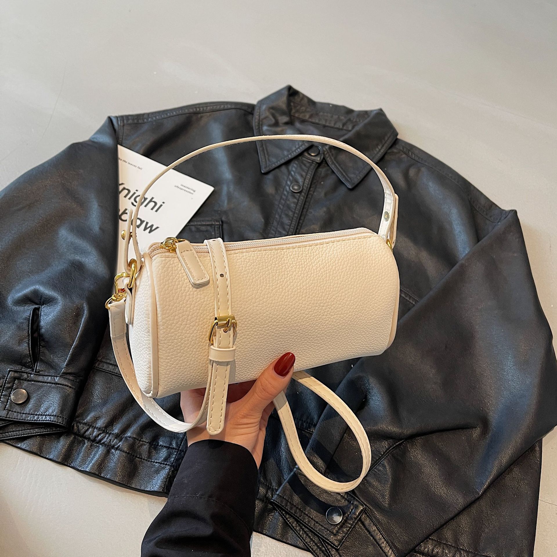 Fashionable small shoulder bag niche design simple texture versatile commuter one-shoulder crossbody bag - Image 9