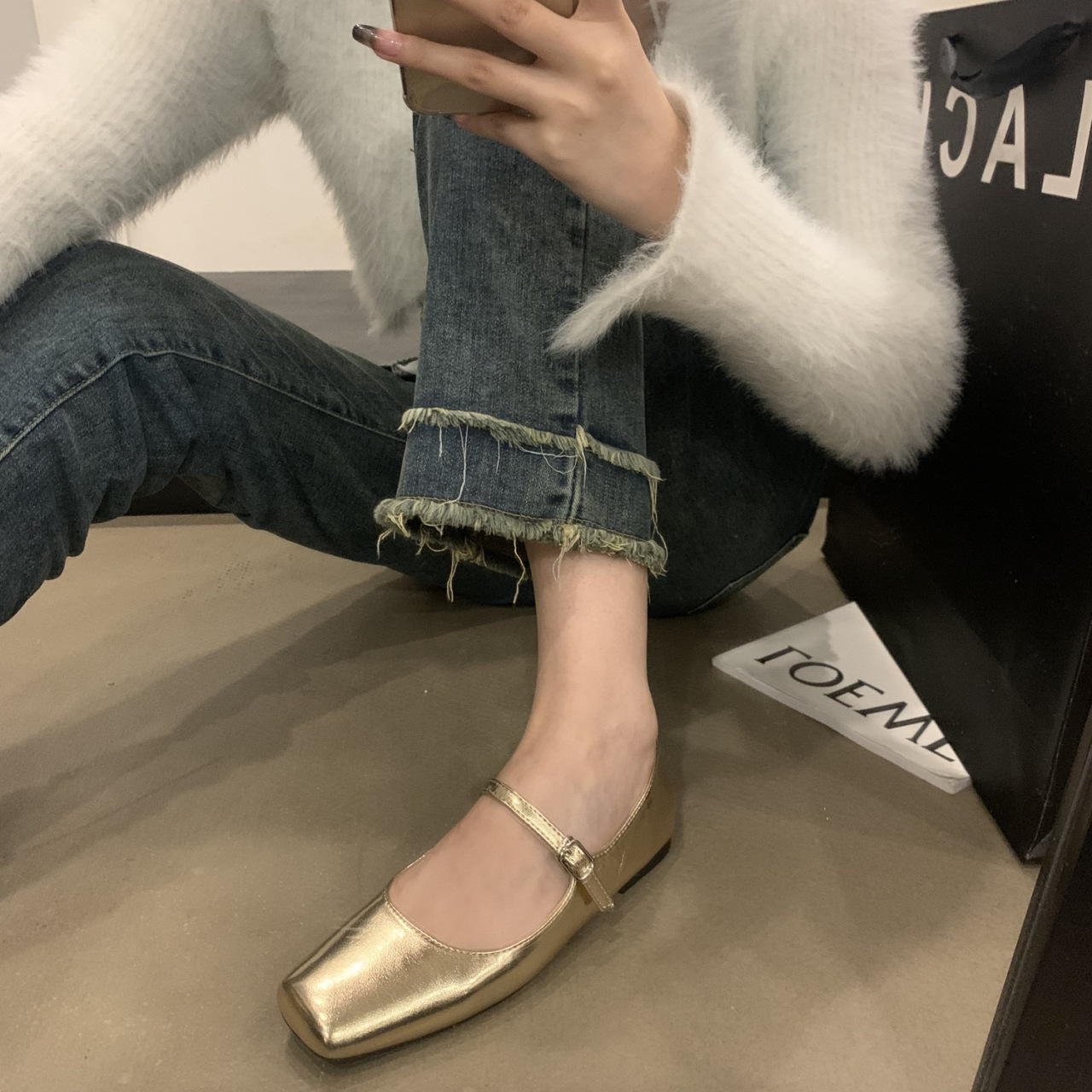 French Mary Jane shoes women's fashion spring and autumn flat bottom square toe shallow mouth one-length strap temperament single shoes women - Image 6