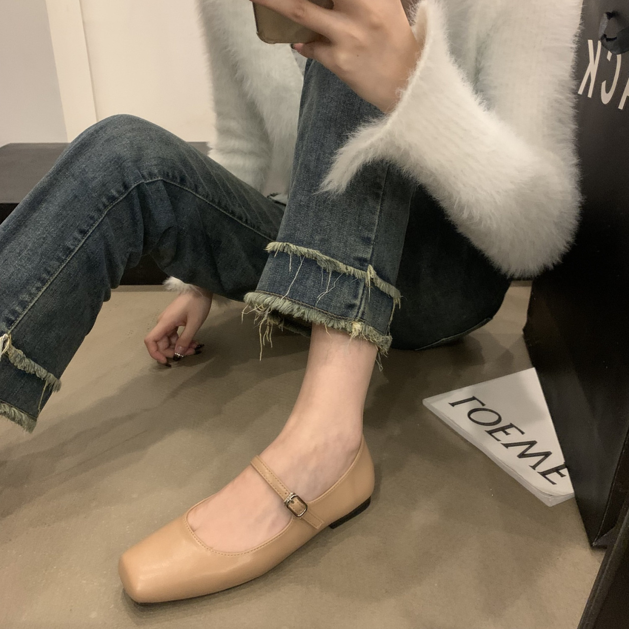 French Mary Jane shoes women's fashion spring and autumn flat bottom square toe shallow mouth one-length strap temperament single shoes women - Image 9