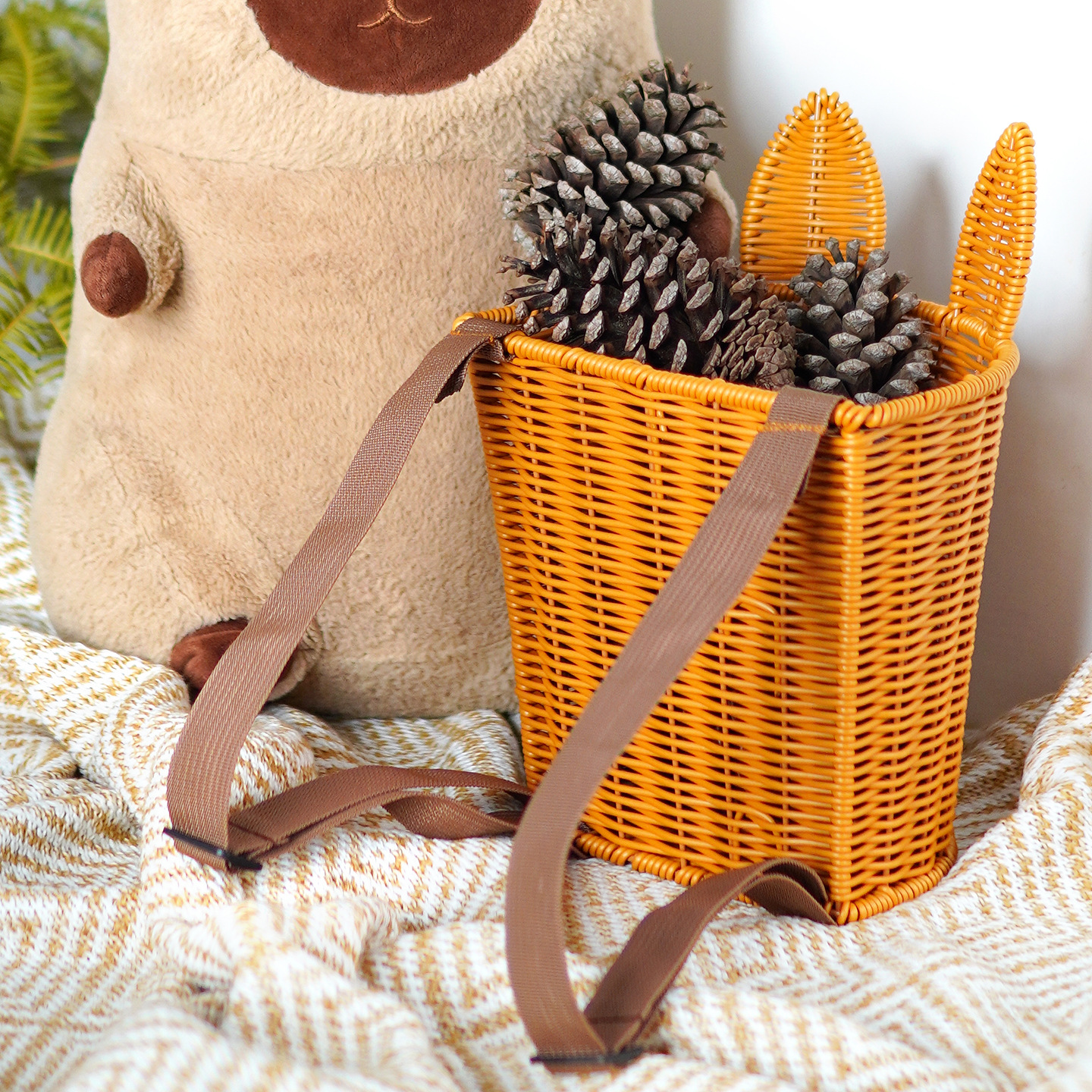 Imitation rattan rabbit backpack shopping basket children's outdoor picking picnic storage basket shoulder bracelet performance prop basket - Image 5