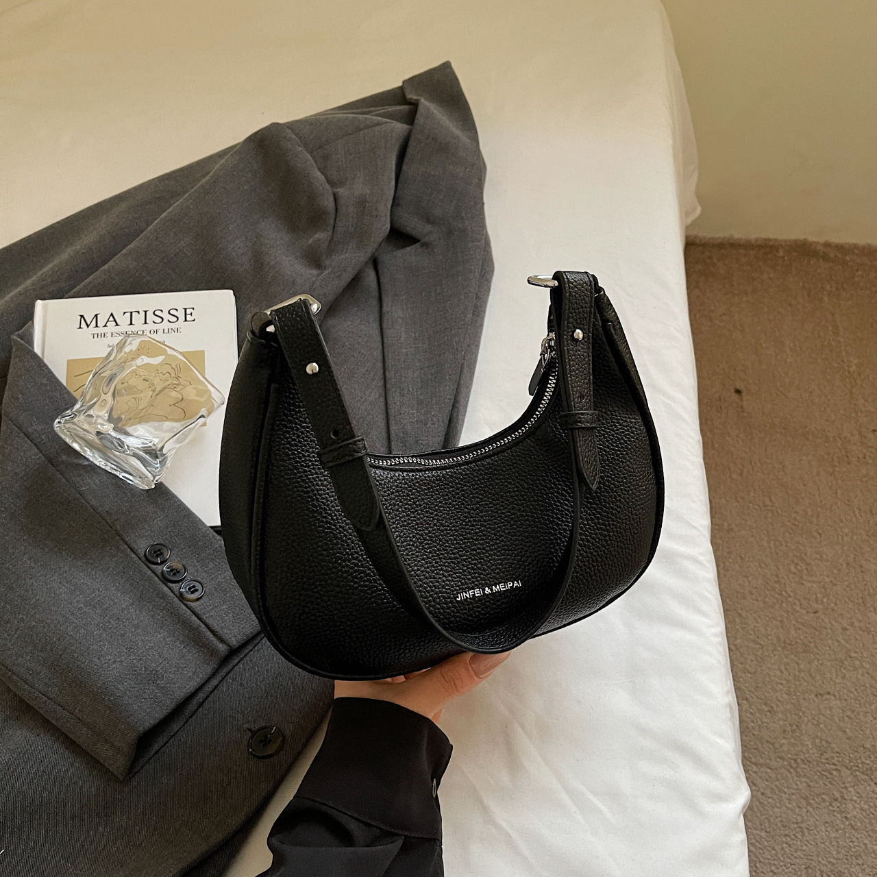 Soft leather underarm bag retro solid color dumpling bag one-shoulder handbag French temperament women's bag - Image 9