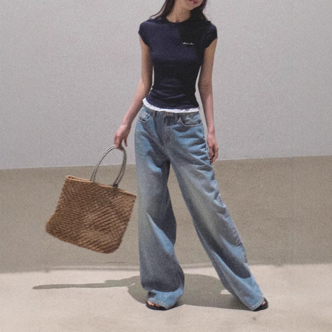 / "See yourself to make peace" Lace skin-friendly, antibacterial slimming tight short-sleeved shirt top - Image 2