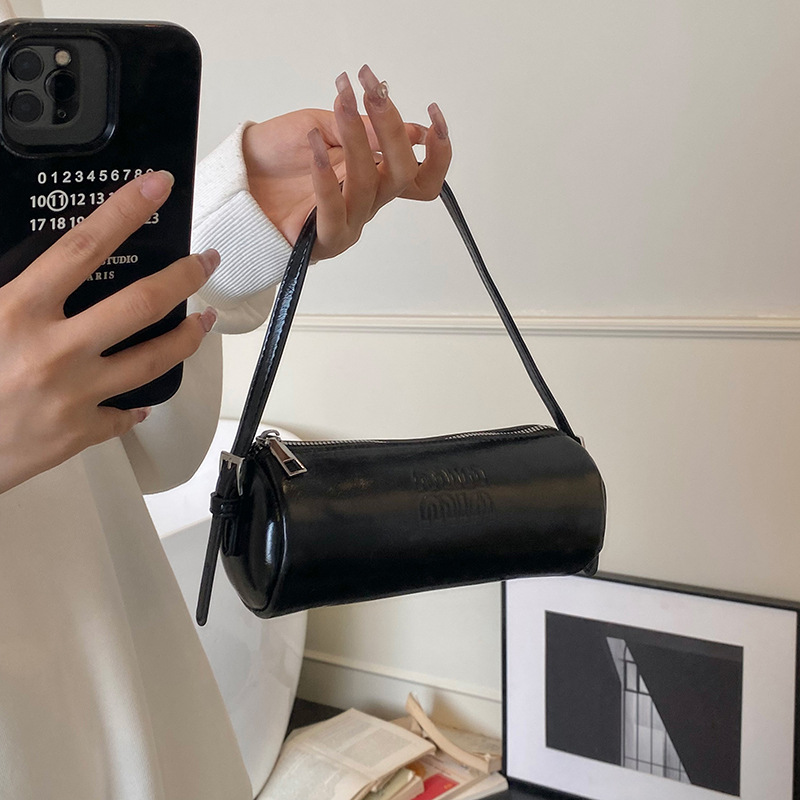 Spring soft cowhide one-shoulder pen holder underarm bag small hand-carrying cylinder women's bag - Image 2