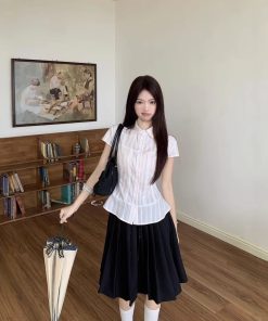 Real shot of girly versatile striped lapel small flying sleeve short sleeve shirt + Japanese pleated skirt