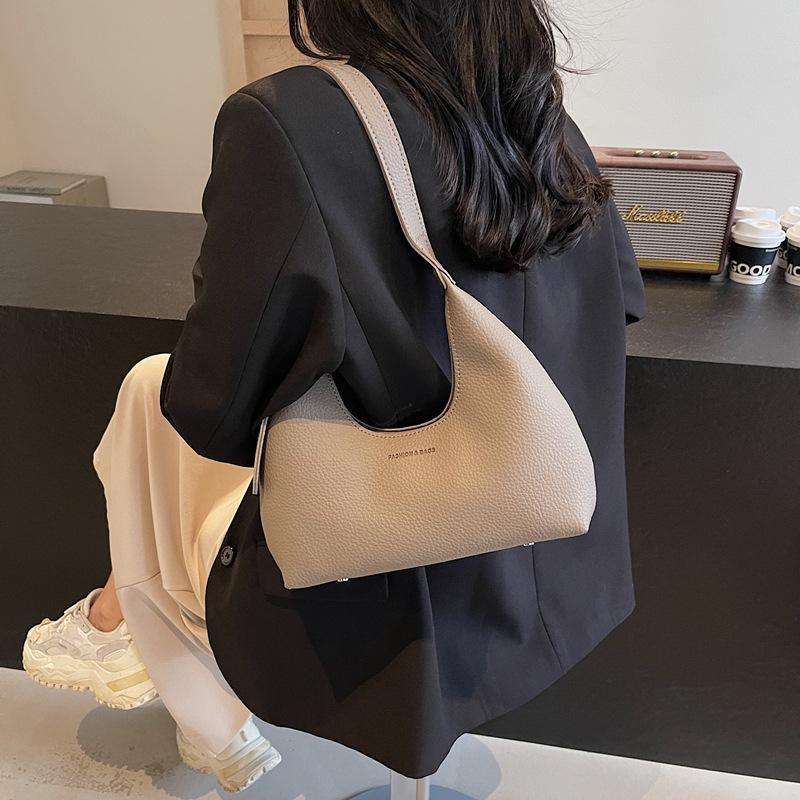 Fashion retro small bag for women in autumn and winter one-shoulder armpit bag high-end fashionable and versatile commuter crossbody bag - Image 2