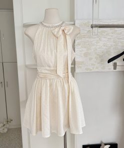 Yizi Xiaolu original women's clothing, daughter pure desire, sleeveless halter neck waist-hugging dress, iron diamond bow dress