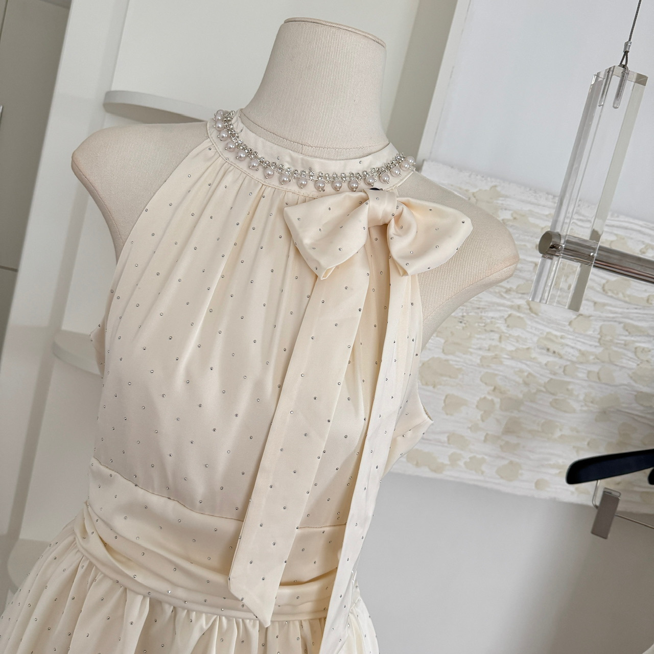 Yizi Xiaolu original women's clothing, daughter pure desire, sleeveless halter neck waist-hugging dress, iron diamond bow dress - Image 2