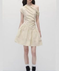 Original summer design and temperament, waist-hugging and slimming shoulder-shaped beige dress for women