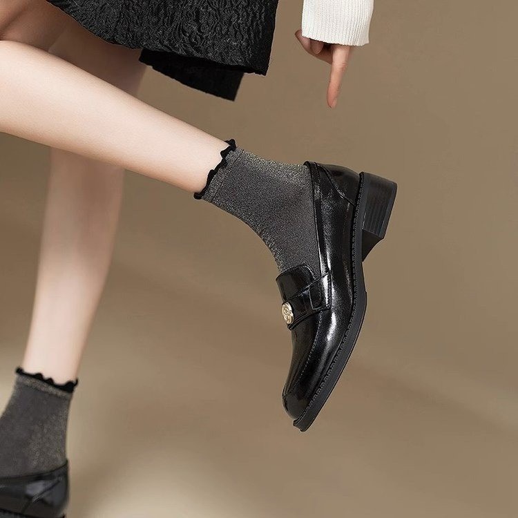 French retro British style thick heel shoes for women with soft leather camellia leather shoes spring and autumn single shoes mid-heel - Image 4