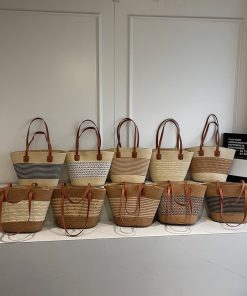 Straw woven versatile large capacity bag women's shoulder bag high-end commuting bag tote bag vacation striped trend