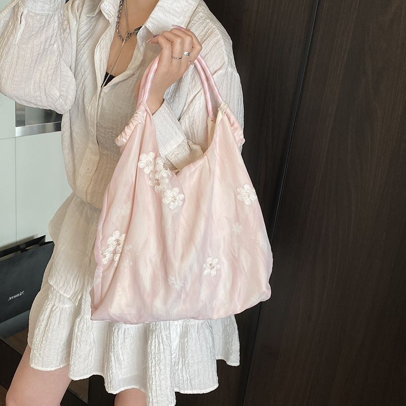 versatile embroidered small flower large capacity commuter handbag canvas bag student shoulder bag crossbody bag women - Image 4