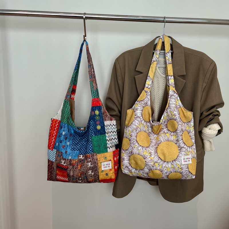 Dopamine large capacity shoulder bag retro ethnic style collage contrast shopping bag niche tote bag women's bag - Image 4