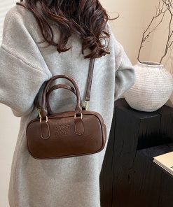 Retro hand-to-door tote outsole bag for women spring and summer trendy small square bag bowling single shoulder diagonal straddle bag