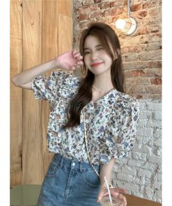 Real photo Korean collar design niche floral short-sleeved shirt for women in summer French retro sweet shirt