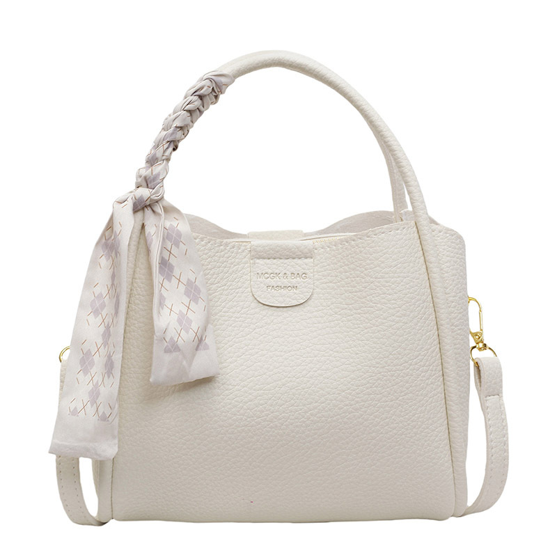 High-quality crossbody bag Simple and versatile handbag Niche design crossbody bag Fashion commuter crossbody bag - Image 5