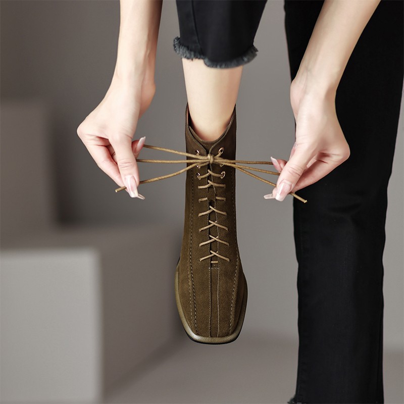 Green lace-up short boots for women with thick heel soft leather matte autumn and winter fashion retro simple square toe mid-heel Martin boots - Image 3