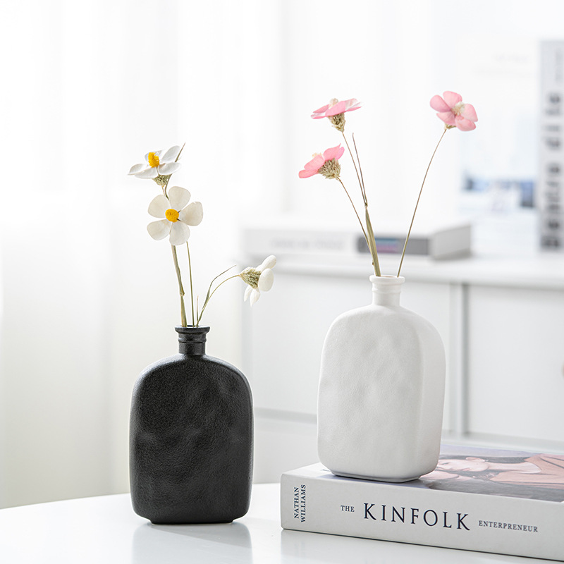 Simple modern ceramic vase abstract art home decoration ornament wine pot flower insert - Image 8