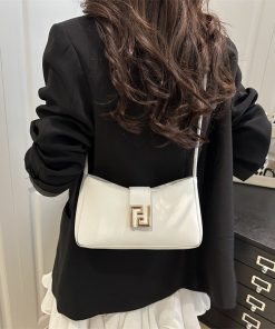 Niche design portable cross-pack French literary texture popular bag underarm bag women's trendy pure color