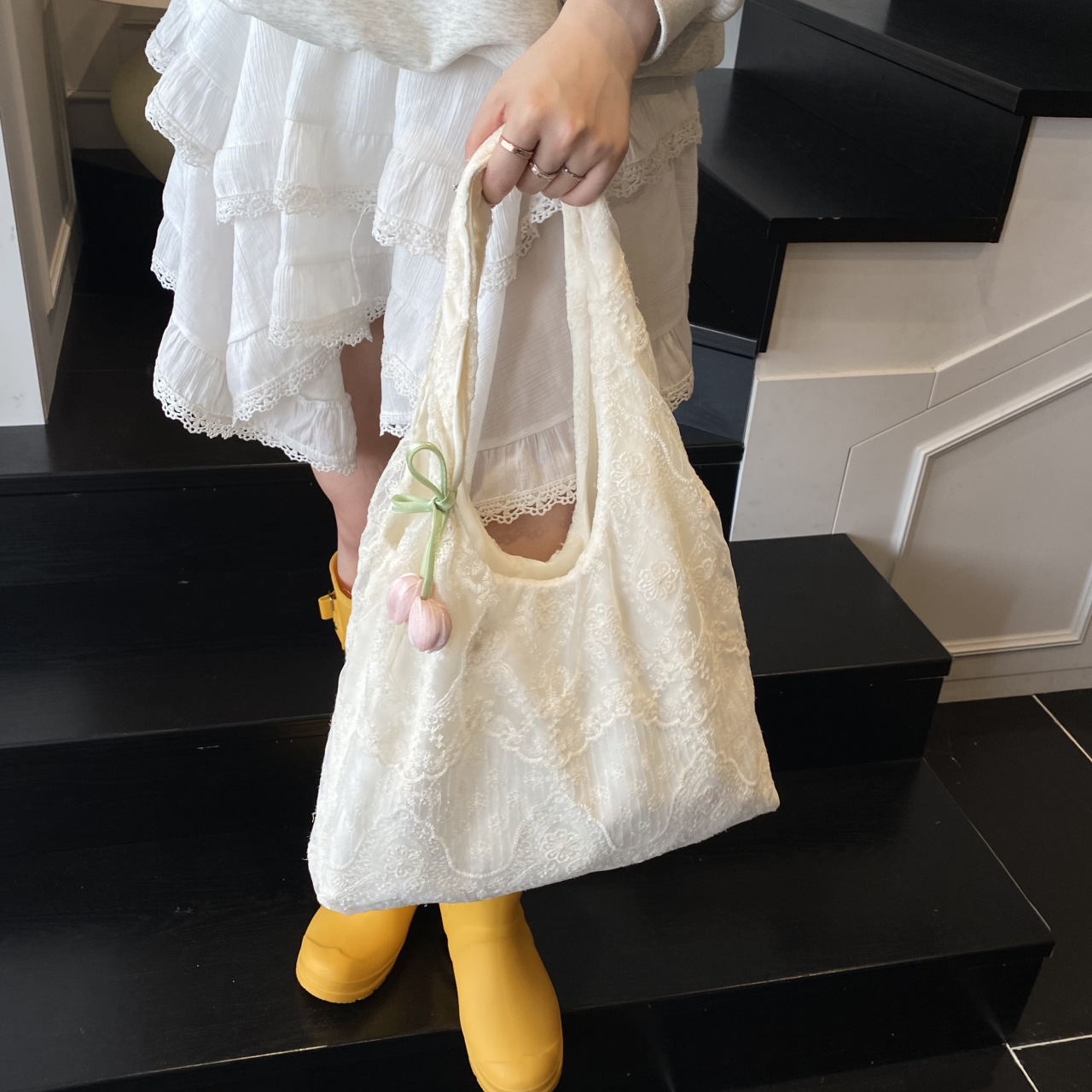 Summer fresh lace flower embroidered canvas bag versatile vest bag travel travel cloth bag one-shoulder tote bag - Image 7