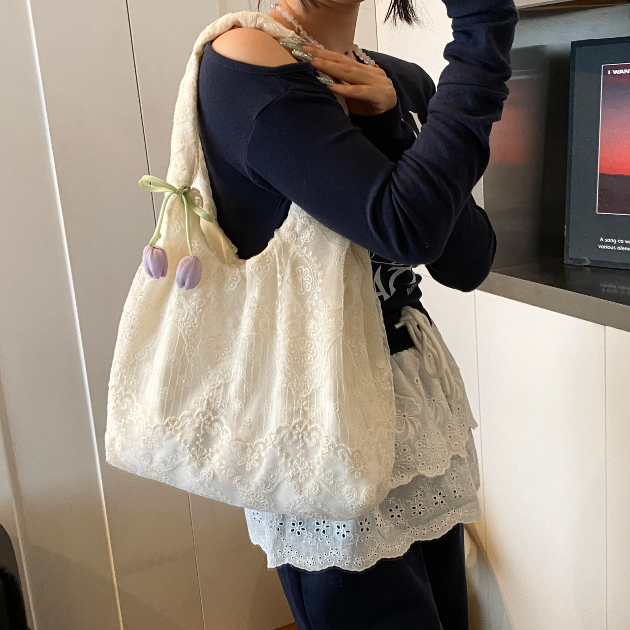 Summer fresh lace flower embroidered canvas bag versatile vest bag travel travel cloth bag one-shoulder tote bag - Image 8