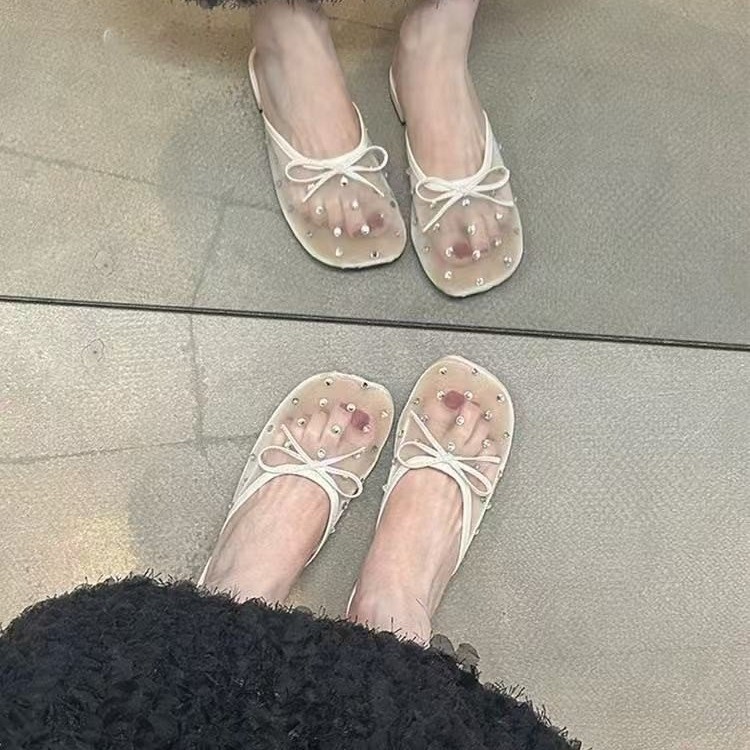 French temperament mesh hollow flat-soled slippers for women in summer wear with a pedal of water rhinestone bow and head sandals - Image 3