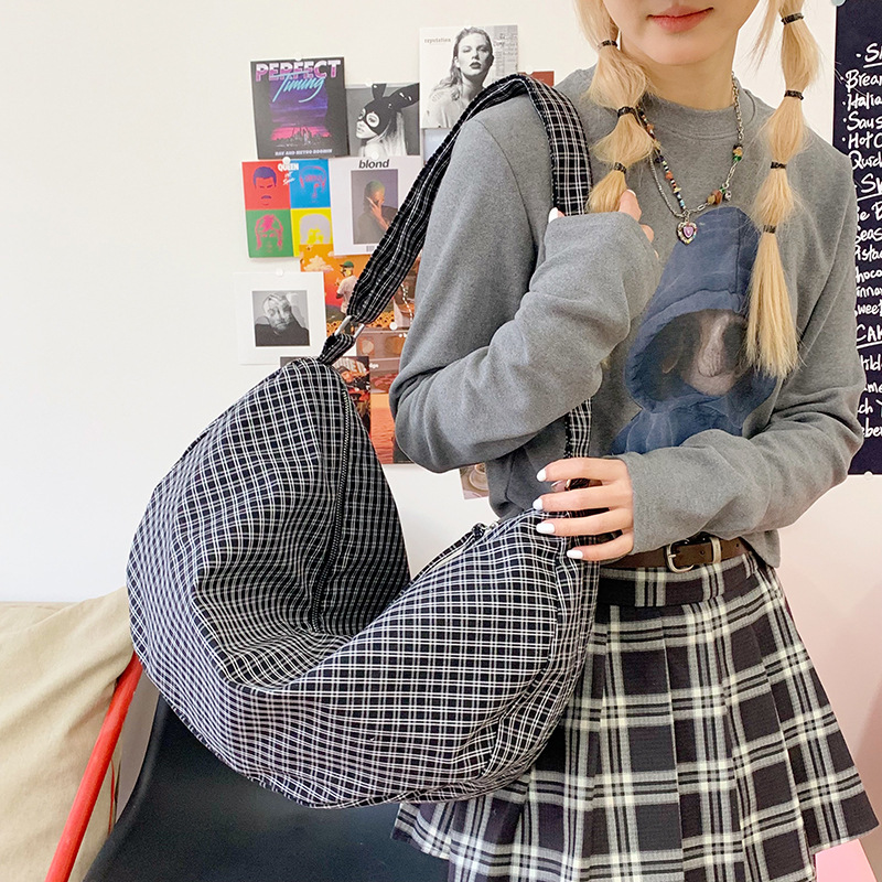 Underarm shoulder bag trendy bag women fashion plaid women crossbody dumpling bag - Image 2