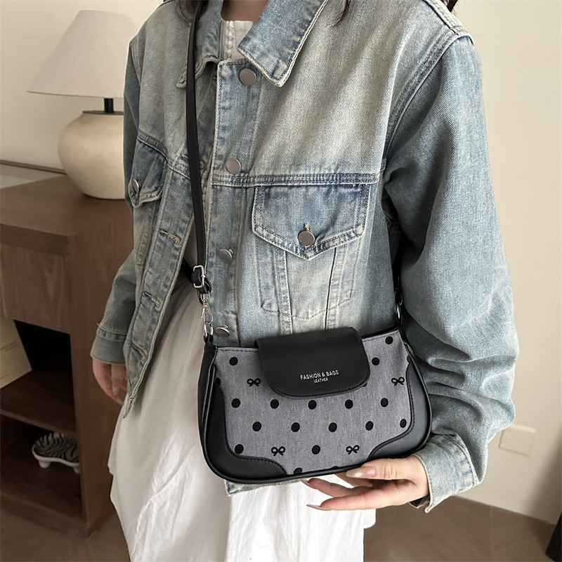 Underarm bag for women spring and summer fashion niche design one-shoulder crossbody bag high-end women's small square bag - Image 4